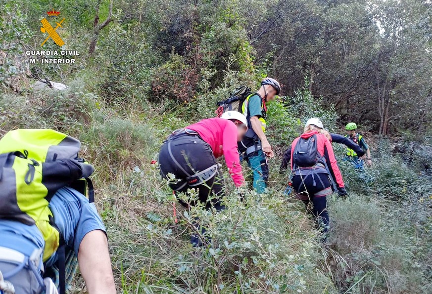 La Guardia Civil rescata a seis personas desorientadas en la vía Ferrata de la Hermida
