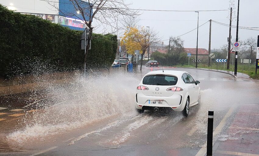  Protección Civil alerta por deshielos, lluvias, vientos y oleaje en el norte peninsular