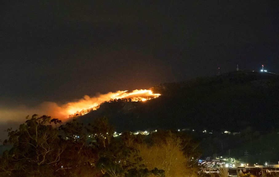 Cerca de una treintena de incendios forestales provocados en Cantabria en las últimas horas