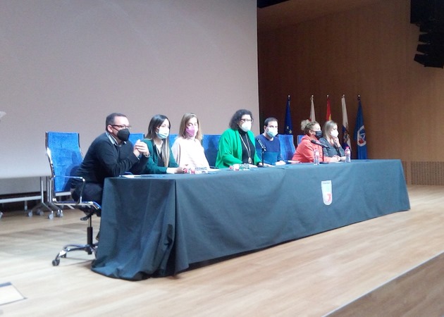  Olga Agüero, decana del Colegio de Periodistas de Cantabria:  «Gracias por abrir el camino y aquí tenéis el Colegio por el que tanto habéis luchado»