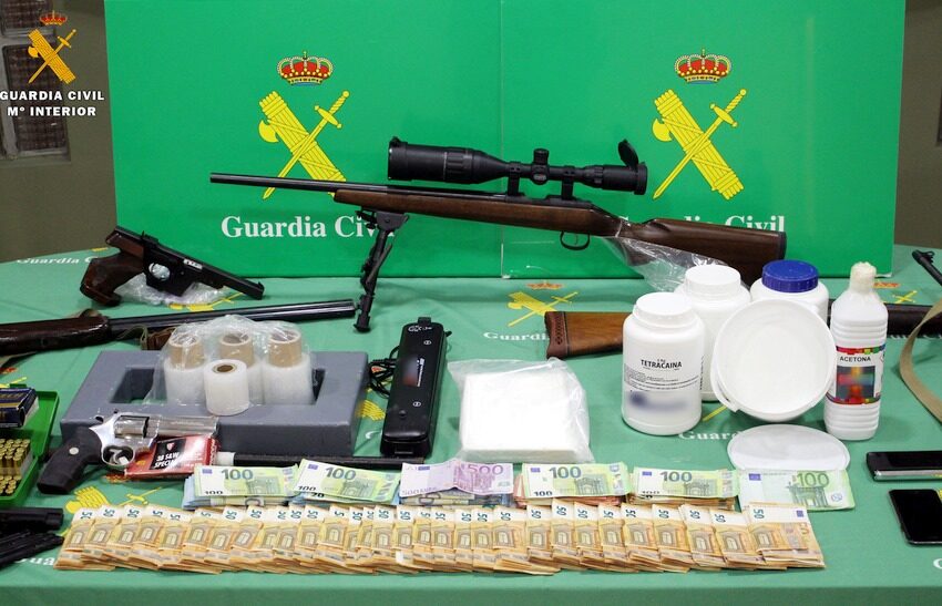 La Guardia Civil desmantela una organización criminal que introducía cocaína en Cantabria mediante paquetería