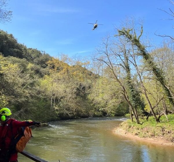 Trasladado en estado grave un menor tras una indisposición en la senda fluvial del Nansa