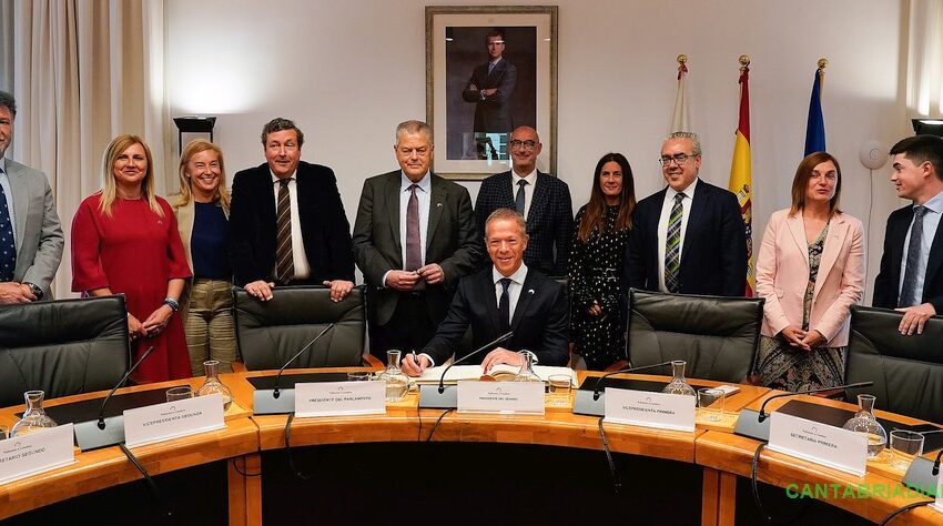 Ander Gil, presidente del Senado, visita el Parlamento de Cantabria