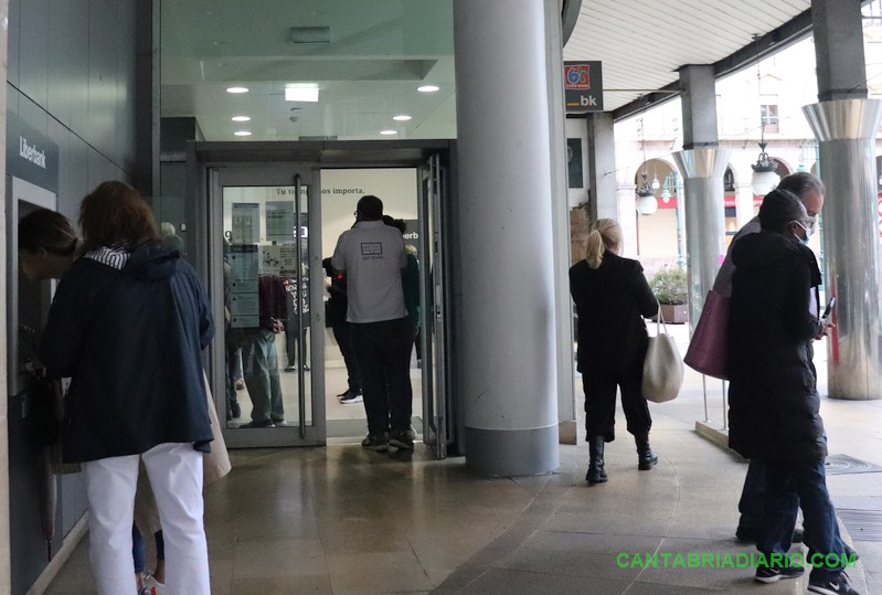La 'accidentada' integración tecnológica y operativa de Liberbank en Unicaja "ha culminado"