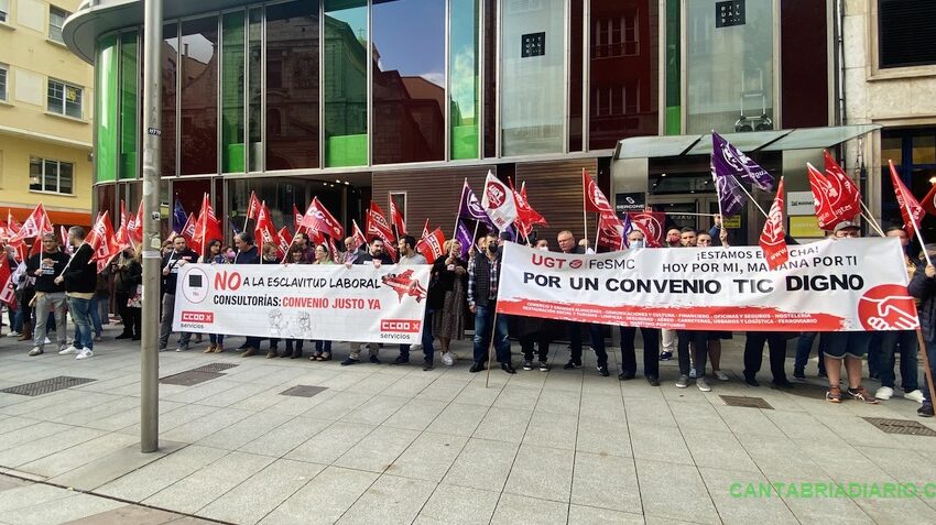 UGT y CCOO se movilizan para reclamar un nuevo convenio de consultorías 'sin precariedad' y con salarios actualizados