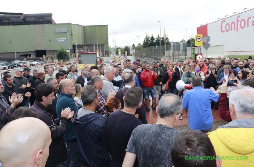Sigue la huelga general en el metal de Cantabria tras concluir sin acuerdo otra reunión en el ORECLA