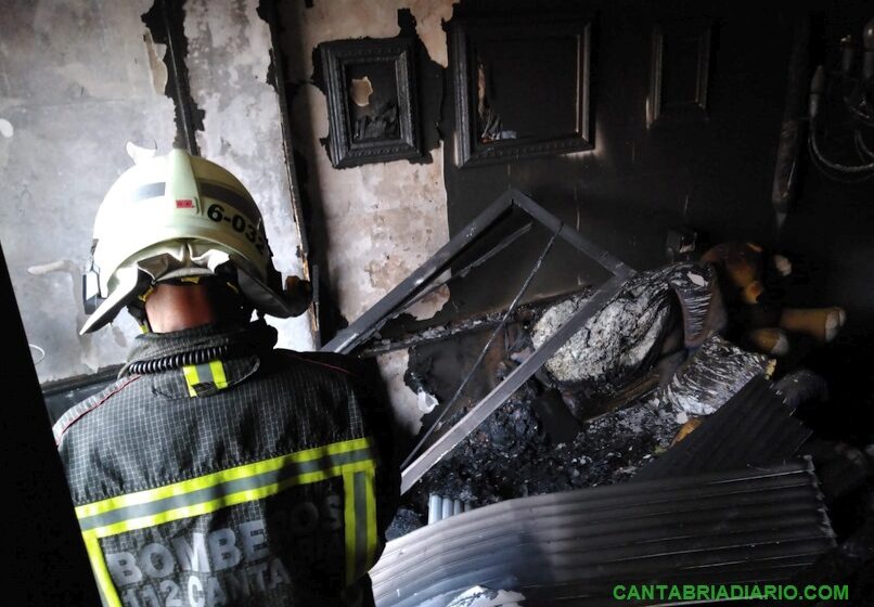  Extinguido un incendio en una vivienda de Los Corrales de Buelna