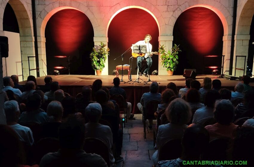 El ciclo de conciertos de pop-rock ‘El Patio del Espolón’ en Comillas finalizó con aforos completos todas las noches