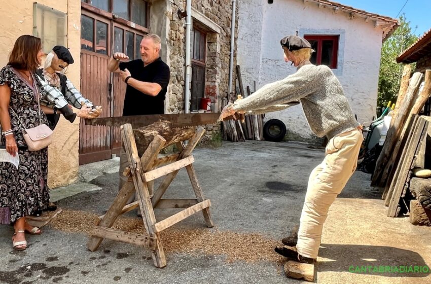 Fernández Viaña asiste en Anievas a «Un pueblo de leyendas», fiesta declarada de Interés Turístico Regional