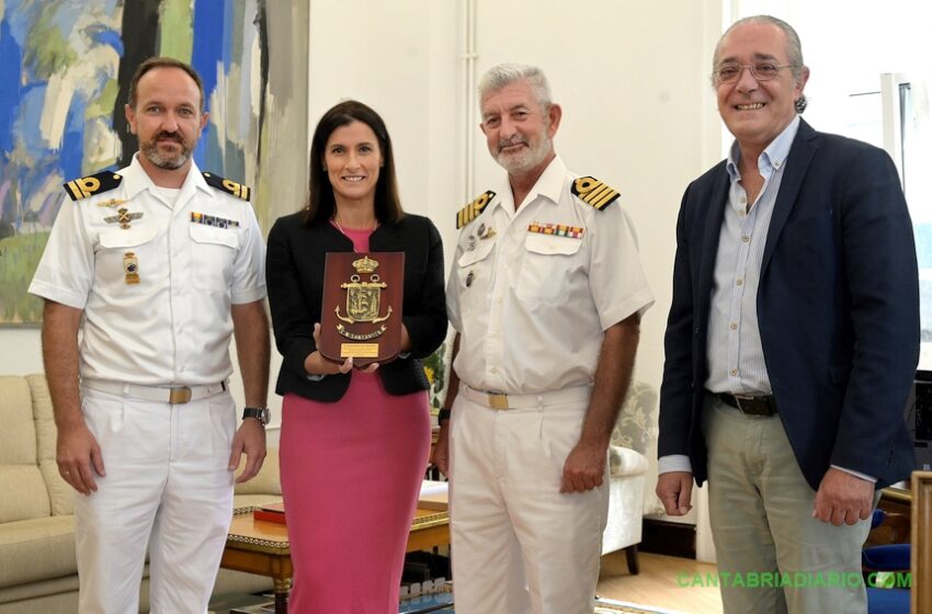  La Comandancia Naval agradece al Ayuntamiento su colaboración en la visita del Juan Sebastián Elcano