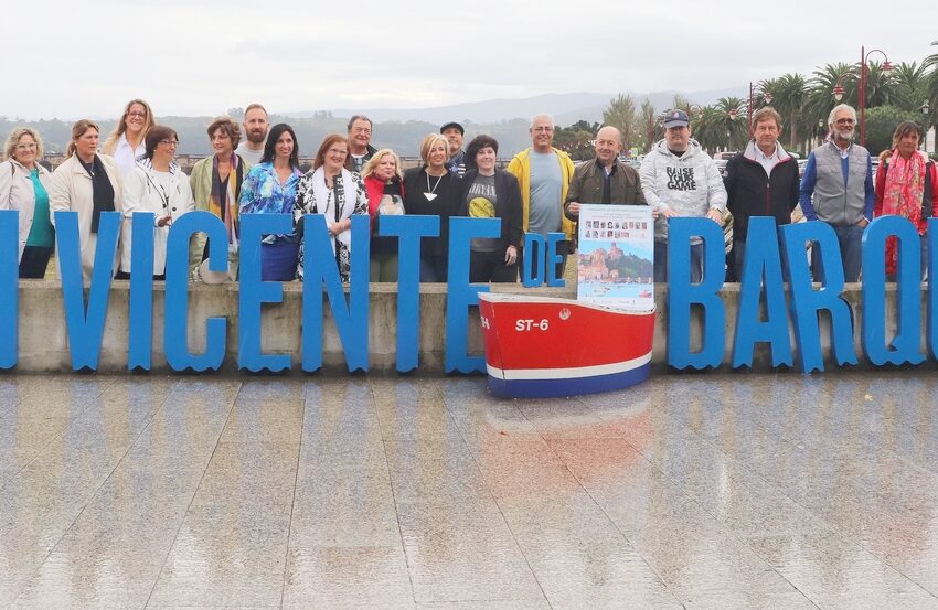  Dieciséis autores llevaron sus obras a San Vicente de la Barquera en el I Encuentro de Escritores Cántabros