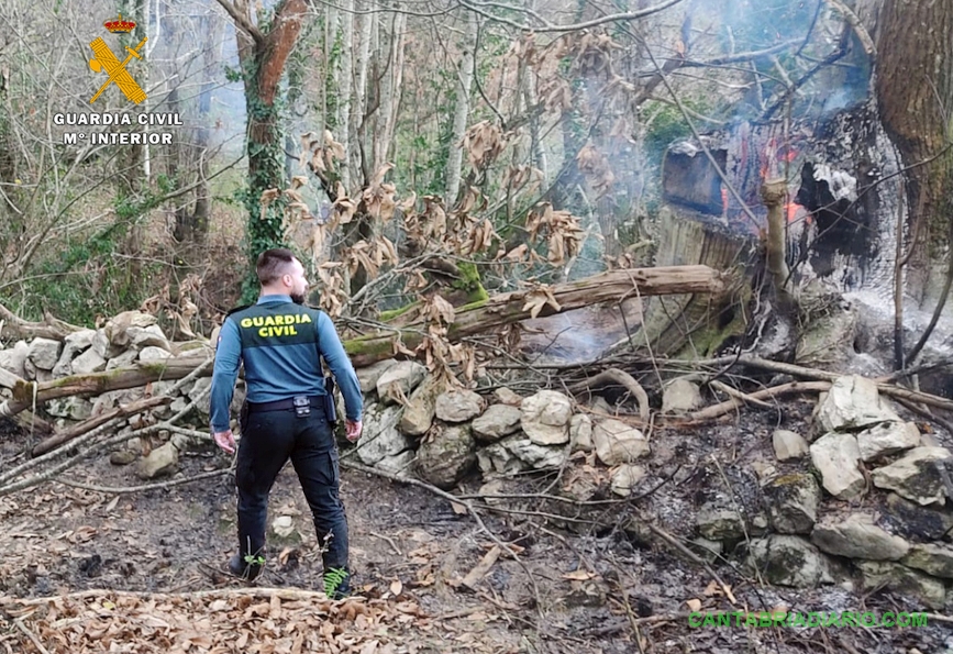 Sorprendido por la Guardia Civil realizando una quema, que provocó un incendio con una extensión cercana a la hectárea