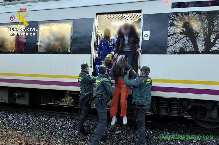 La Guardia Civil auxilió en el desalojo de un tren parado en Ontoria