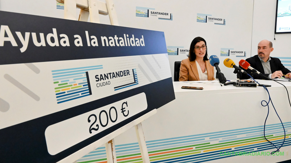 Santander dará 200 euros a las familias que tengan o adopten un hijo en 2023