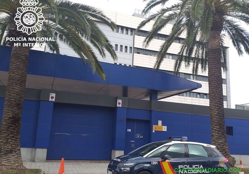 Detenidos por robo con violencia e intimidación a un conductor de servicios de alquiler de vehículos
