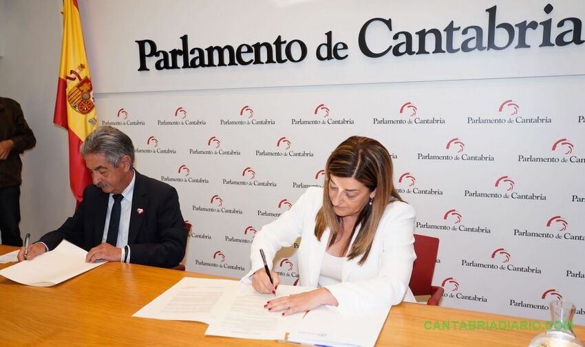 Foto de Nacho Cubero /PP - PP y PRC firman el acuerdo que pone fin a la 'era Revilla'
