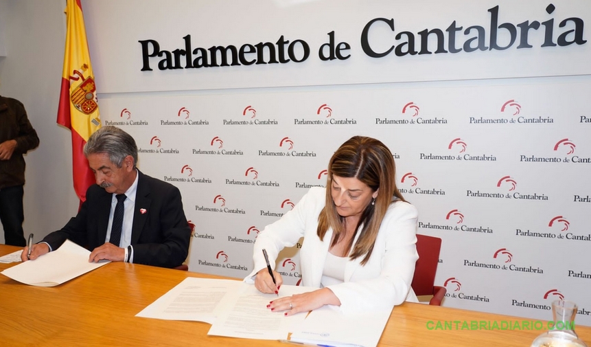 Foto de Nacho Cubero /PP - 
PP y PRC firman el acuerdo de investidura