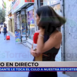 Fotograma del programa "En boca de todos" donde un individuo tocó el culo en directo a la reportera Isabel Balado (MEDIASET)