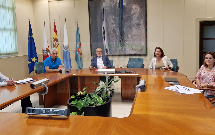  Pilar Paneque, directora de ANECA, recibida por el rector de la UC, Ángel Pazos