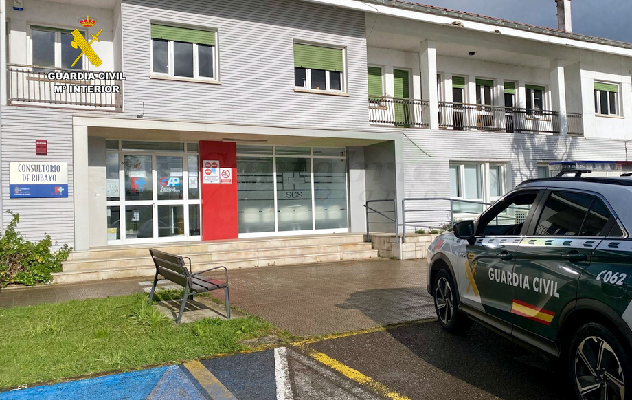 La Guardia Civil investiga a un varón por presuntamente amenazar a un médico en el Centro de Salud de Rubayo