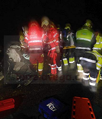 Varios heridos en una colisión entre dos turismos en Ramales de la Victoria