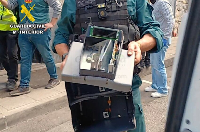  Detenidos los presuntos autores del robo con fuerza en una estación de servicio y de una furgoneta