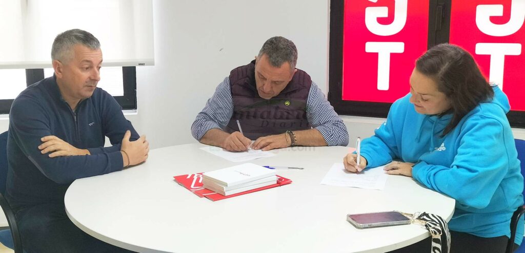UGT cede un espacio a Apapachando, la asociación de niños con enfermedades raras y sin diagnosticar