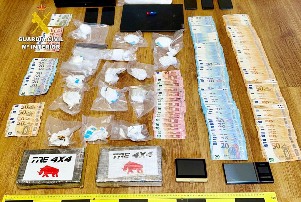 Operación Leviatán: desmantelada en Castro Urdiales una organización criminal con cocaína para poner en circulación 12.000 dosis