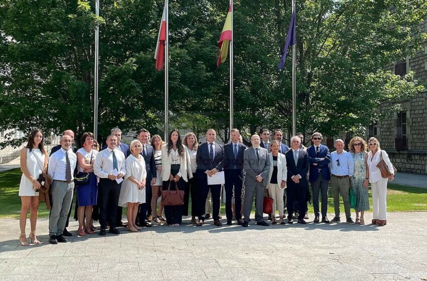 Abogados cántabros conmemoran el Día de la Justicia Gratuita y exigen mejoras en el turno de oficio